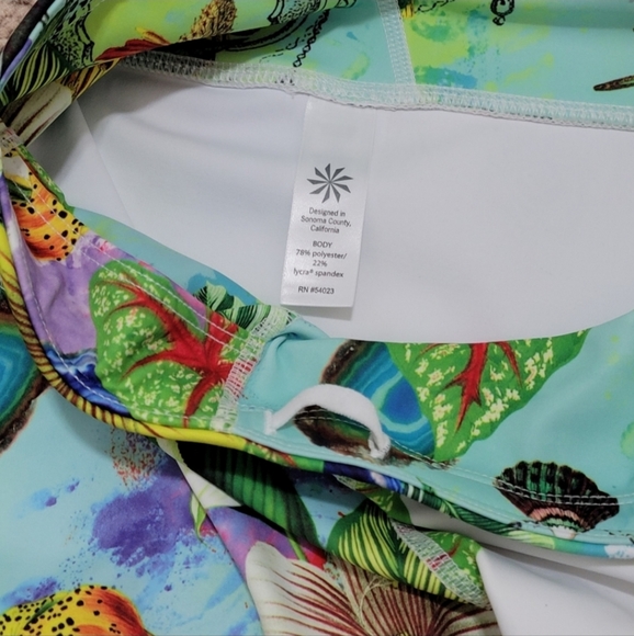 Athleta Watercolor Floral-Print Active Cropped Length Leggings RARE‎ Size XS - Picture 4 of 4